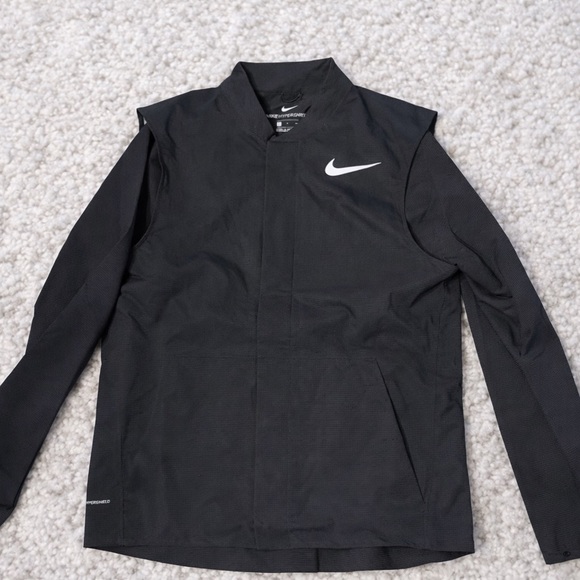 Nike Other - Nike HyperShield Running Jacket Men’s Small Black Dri-FIT Windbreaker Athletic